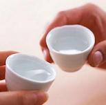 白酒勾兌風(fēng)波謎題待解：誤讀還是造假？