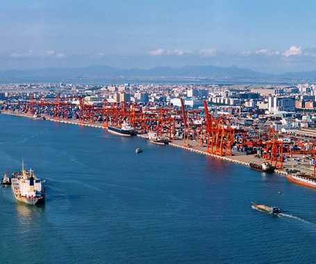 不要繼續(xù)對(duì)中國(guó)采取不公平、不公正的做法