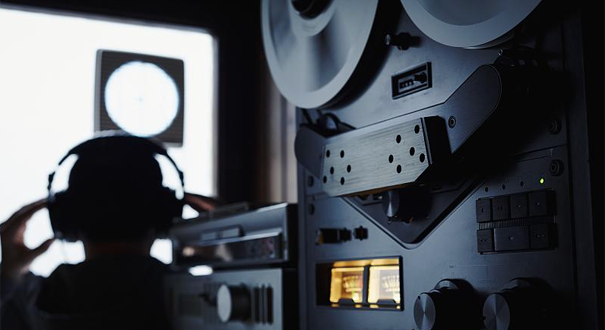 媒體曝光竊聽(tīng)黑色產(chǎn)業(yè)鏈，受害人遍布全國(guó)