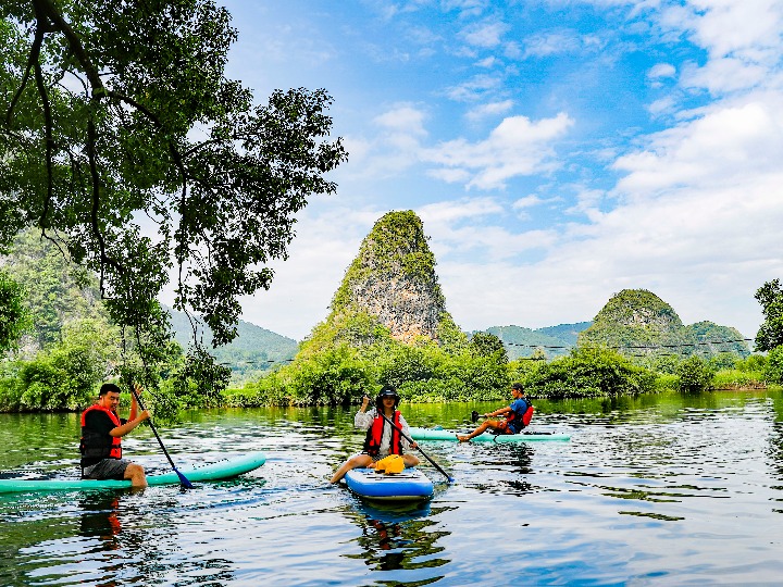 追光丨房車、帳篷、太空艙&hellip;&hellip;你想要的露營裝備這里都有