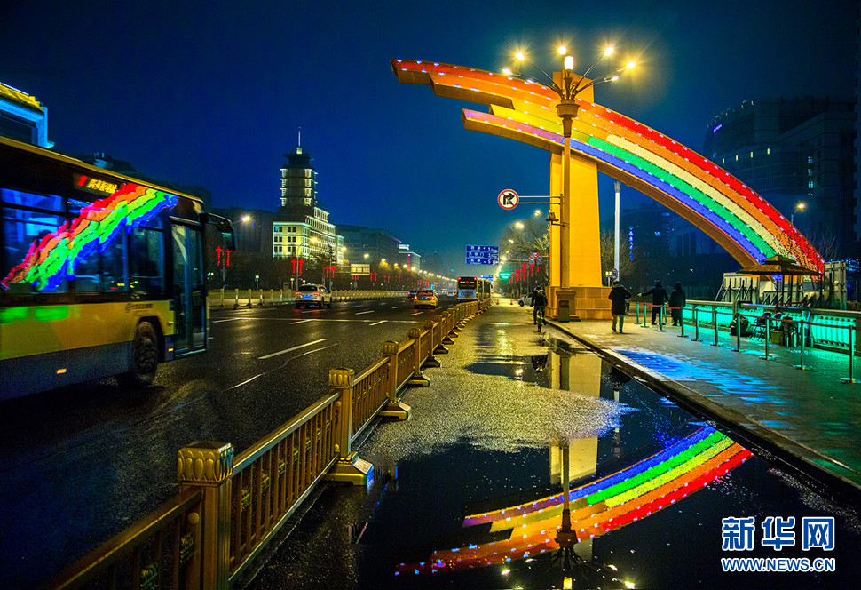 雨后復(fù)興門雙虹飛峙