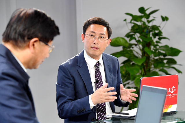 繼往不平凡，珍惜五年奮進所取得的成就、經(jīng)驗