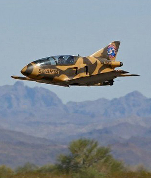 這么萌的飛機(jī)，人是怎么塞進(jìn)去的?