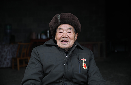 &ldquo;死守陣地，決不能后退一寸&rdquo;&mdash;&mdash;記抗美援朝老兵黃忠茂