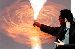 人類首次&ldquo;看見&rdquo;的那個(gè)黑洞，有了偏振圖像