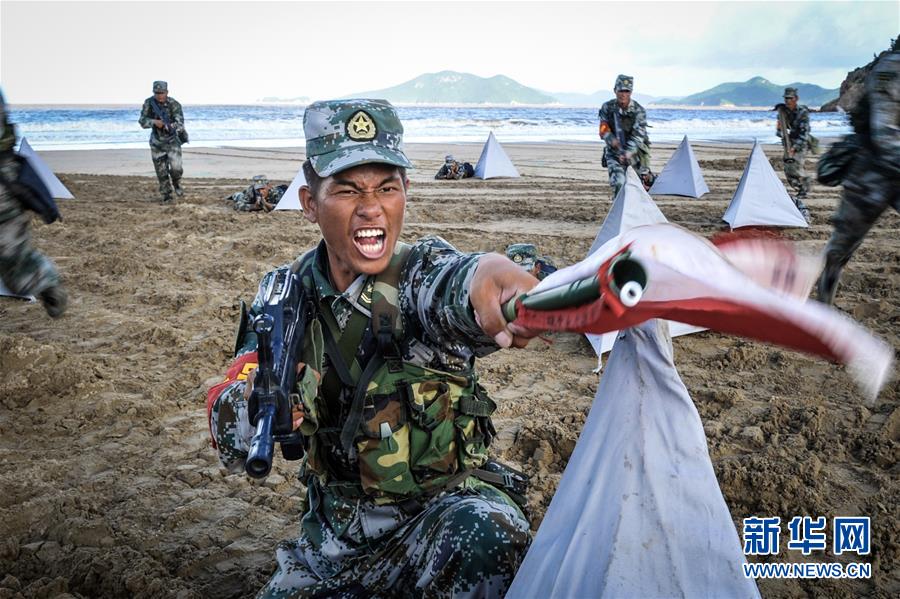 (建軍90周年·英雄·圖文互動(dòng))(1)解讀英雄連隊(duì)的英雄密碼——走進(jìn)第72集團(tuán)軍某合成旅“硬骨頭六連”