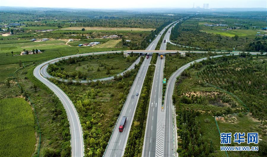 （壯闊東方潮 奮進(jìn)新時(shí)代&mdash;&mdash;慶祝改革開(kāi)放40年）（3）感受&ldquo;毛烏素&rdquo;的生機(jī)