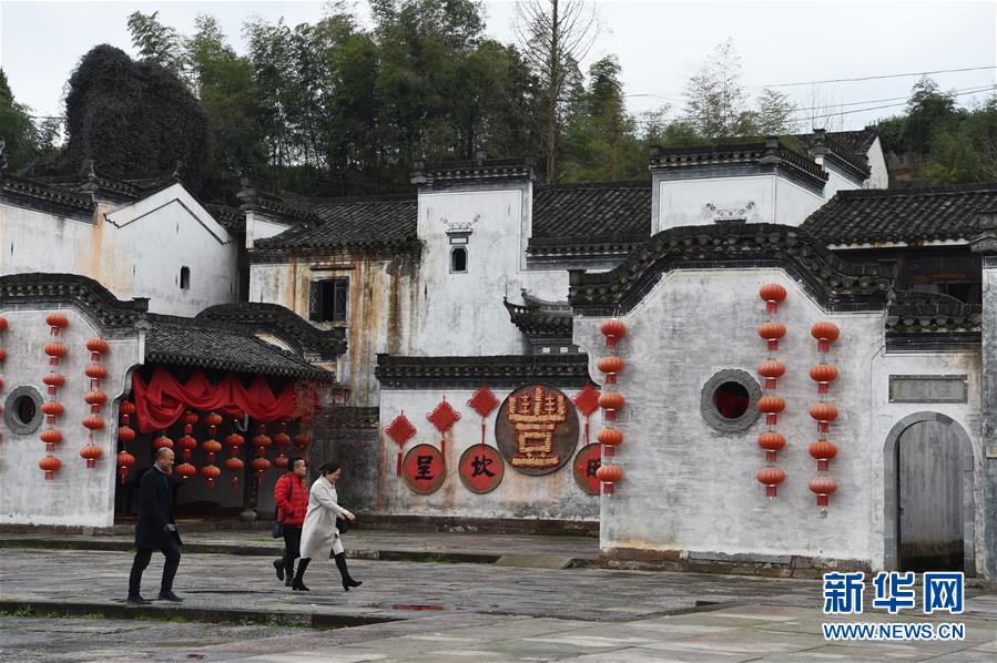 (在習(xí)近平新時(shí)代中國(guó)特色社會(huì)主義思想指引下·將改革開(kāi)放進(jìn)行到底·強(qiáng)國(guó)之基)(新華全媒頭條·圖文互動(dòng))(5)奮斗不停步 改革再出發(fā)——“四個(gè)自信”筑牢強(qiáng)國(guó)之基