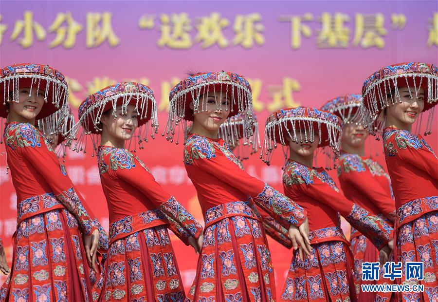 （新華全媒頭條&middot;兩會(huì)精神看落實(shí)&middot;圖文互動(dòng)）（1）把握時(shí)代脈搏　聆聽時(shí)代聲音&mdash;&mdash;落實(shí)全國(guó)兩會(huì)精神堅(jiān)定文化自信述評(píng)