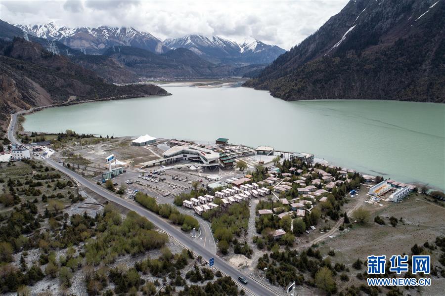 （壯麗70年&middot;奮斗新時代&middot;圖文互動）（3）駛向幸福的&ldquo;天路&rdquo;&mdash;&mdash;川藏公路藏區(qū)變遷