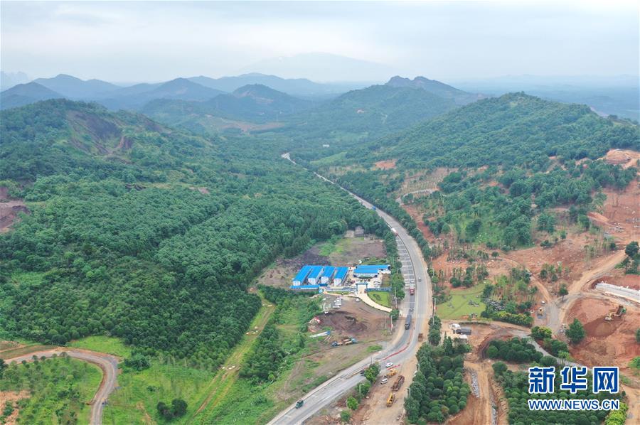 (壯麗70年·奮斗新時(shí)代——記者再走長(zhǎng)征路·圖文互動(dòng))(2)最后的湘江搶渡:用生命向信仰交出答卷