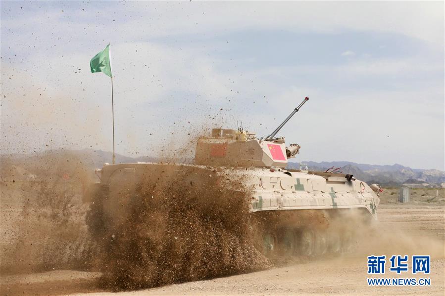 (圖文互動)(3)“國際軍事比賽-2019”:中國參賽隊刷新“蘇沃洛夫突擊”步戰(zhàn)車組單車賽紀錄