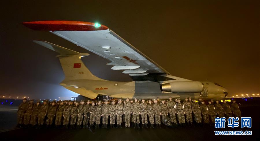 （新華全媒頭條&middot;圖文互動(dòng)）（5）新華社評論員：危難時(shí)刻，黨員干部要挺身而出&mdash;&mdash;論堅(jiān)決打贏疫情防控阻擊戰(zhàn)