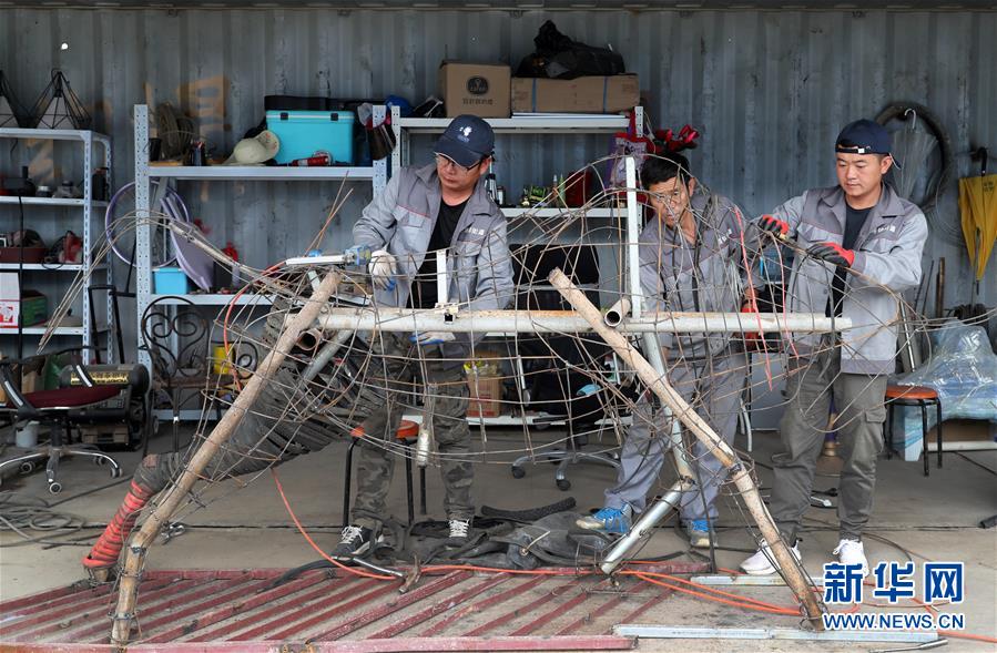 （新華全媒頭條&middot;圖文互動(dòng)）（5）演繹新時(shí)尚 答好治理卷&mdash;&mdash;上海實(shí)施垃圾分類(lèi)效果追蹤
