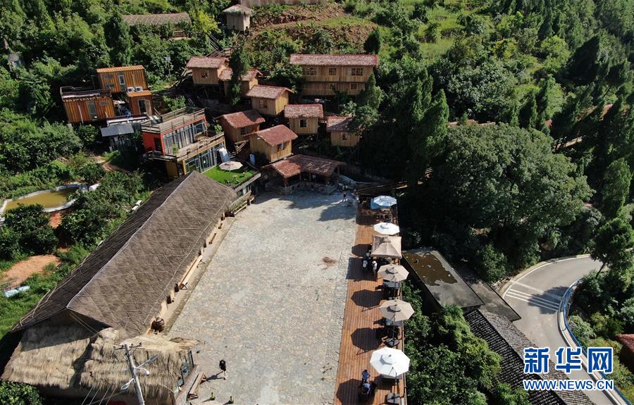 (決戰(zhàn)決勝脫貧攻堅·圖文互動)(1)“三峽第一村”脫貧記