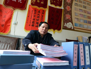 &ldquo;一離開(kāi)群眾，內(nèi)心就感到孤獨(dú)&rdquo;&mdash;&mdash;記&ldquo;鄉(xiāng)村判官&rdquo;楊斌圣