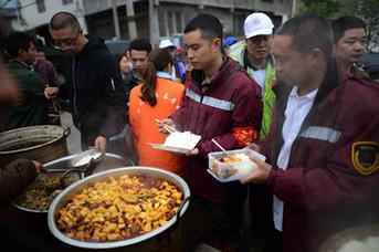 生活，依然在繼續(xù)