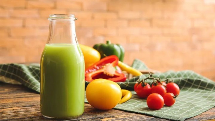 榨蔬菜汁喝，比吃蔬菜更健康更方便？
