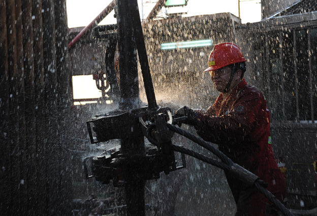 海上作業(yè)更多時刻是艱苦和孤獨。