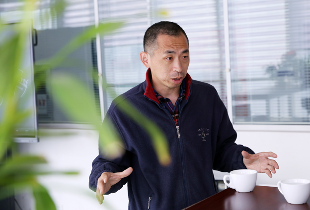 數(shù)據(jù)量大，涉及到全球八個(gè)不同地方的望遠(yuǎn)鏡