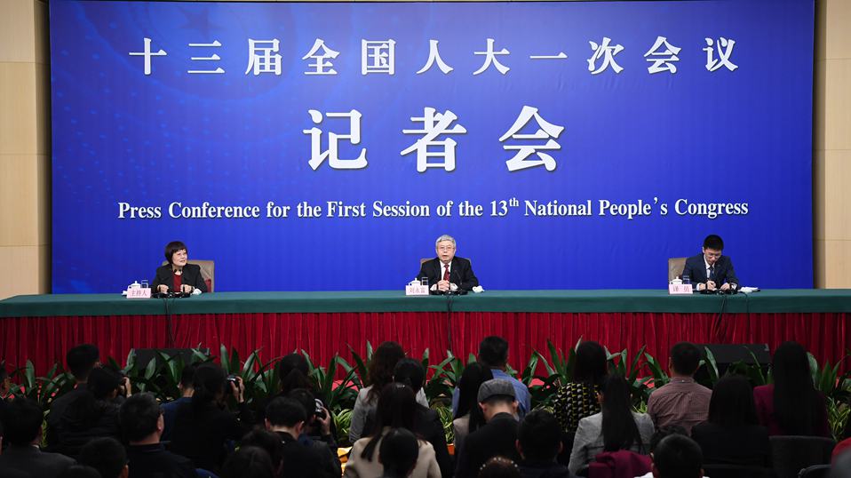 劉永富就&ldquo;打好精準(zhǔn)脫貧攻堅(jiān)戰(zhàn)&rdquo;答記者問(wèn)