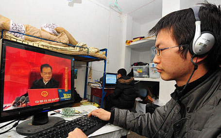 2010年網(wǎng)友關(guān)注溫家寶總理接受中國政府網(wǎng)、新華網(wǎng)聯(lián)合專訪