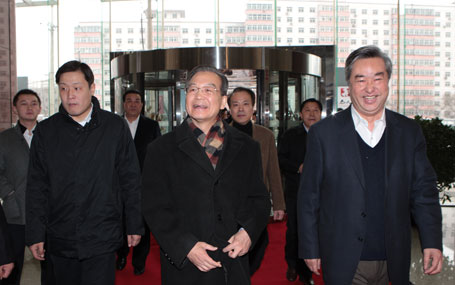 溫家寶抵達(dá)中國(guó)政府網(wǎng)、新華網(wǎng)