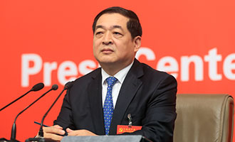 山東省經(jīng)濟(jì)和信息化委員會(huì)黨組書記、主任錢煥濤