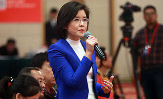 中央電視臺(tái)、中國(guó)國(guó)際電視臺(tái)記者提問(wèn)