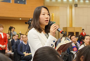 中國(guó)經(jīng)濟(jì)導(dǎo)報(bào)記者提問