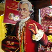 出國(guó)旅游帶什么禮物？