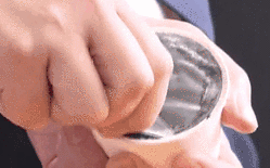 味同嚼鐵？ 日本&ldquo;鐵味&rdquo;冰淇淋面世