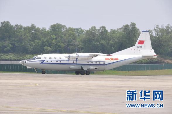 (搜尋馬航370航班·圖文互動)(4)中國空軍3架運輸機抵達馬來西亞 將展開海外搜救行動