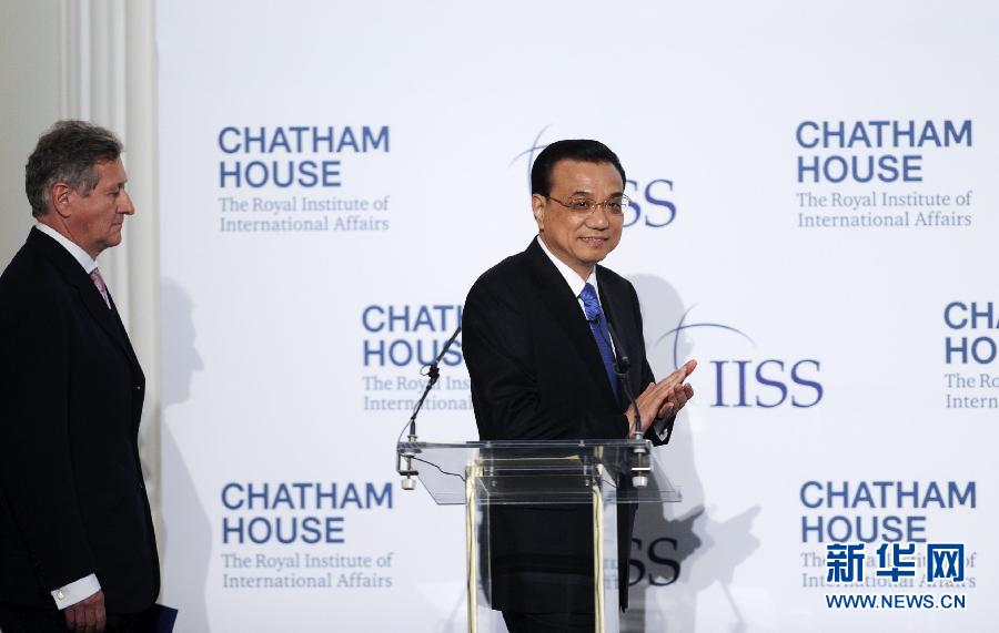6月18日，國務(wù)院總理李克強在倫敦金融城市長官邸面向英國皇家國際問題研究所和國際戰(zhàn)略研究所兩大智庫發(fā)表題為《共建包容發(fā)展的美好世界》的演講。新華社記者 張鐸 攝