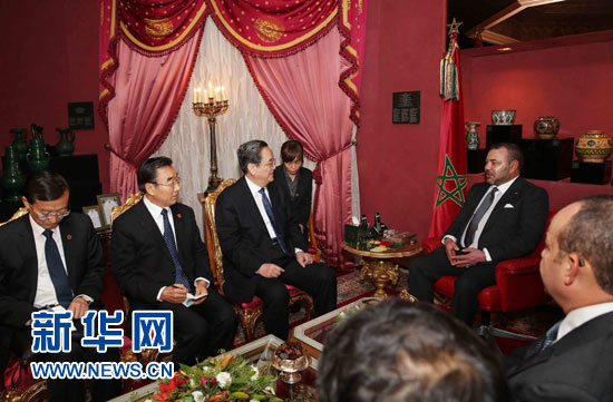 11月4日，中國全國政協(xié)主席俞正聲在非斯會見摩洛哥國王穆罕默德六世。 新華社記者 劉衛(wèi)兵 攝