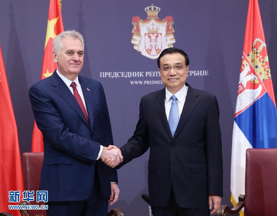 12月18日，中國國務院總理李克強在貝爾格萊德會見塞爾維亞總統(tǒng)尼科利奇。 新華社記者姚大偉攝