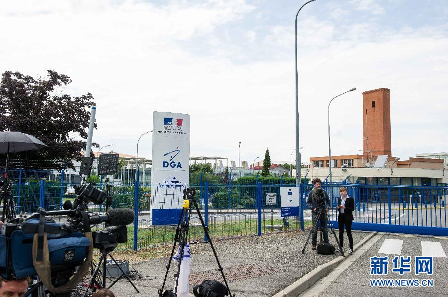 (國(guó)際)(4)飛機(jī)殘骸運(yùn)抵法國(guó)圖盧茲航空技術(shù)分析機(jī)構(gòu)