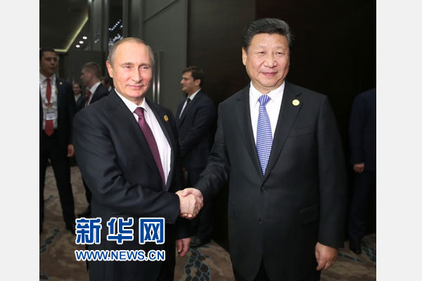 11月15日，國家主席習(xí)近平在土耳其安塔利亞會見俄羅斯總統(tǒng)普京。 新華社記者馬占成攝