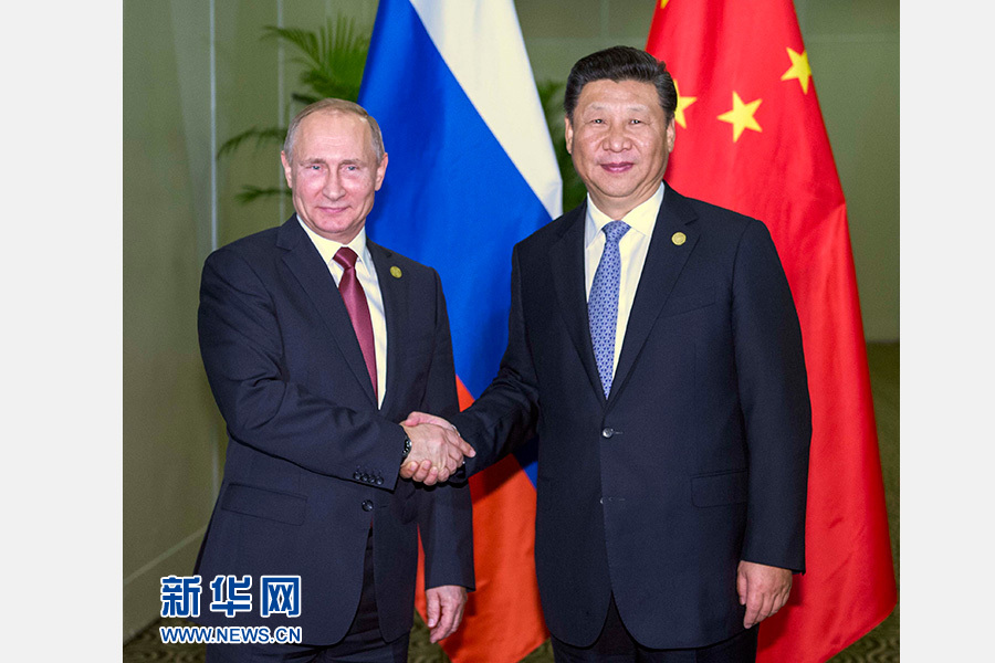 11月19日，國家主席習近平在利馬會見俄羅斯總統(tǒng)普京。 新華社記者李濤 攝