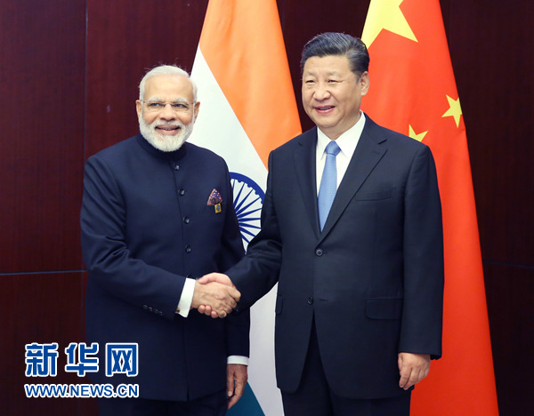 6月9日，國(guó)家主席習(xí)近平在阿斯塔納會(huì)見(jiàn)印度總理莫迪。 新華社記者姚大偉 攝