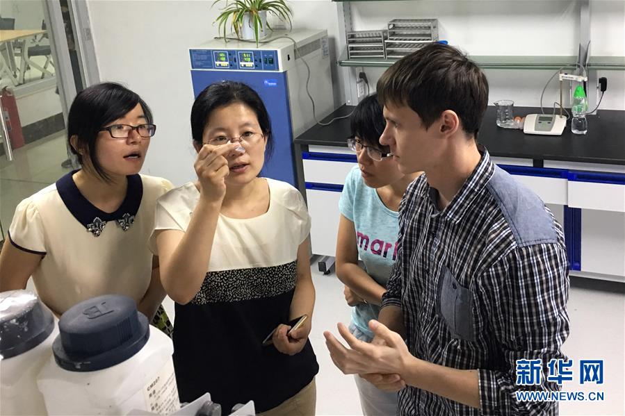 （新華全媒頭條&middot;上合青島峰會(huì)&middot;圖文互動(dòng)）（8）遠(yuǎn)航，揚(yáng)起&ldquo;上海精神&rdquo;的時(shí)代風(fēng)帆&mdash;&mdash;寫在上海合作組織成員國元首理事會(huì)第十八次會(huì)議即將召開之際