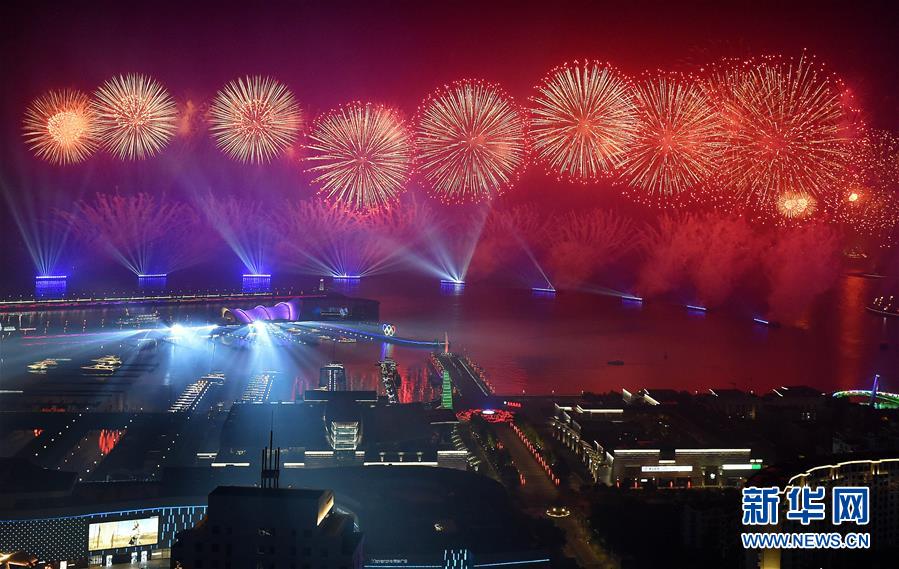 （新華全媒頭條&middot;上合青島峰會&middot;圖文互動）（5）攜手前進，開啟上合發(fā)展新征程 &mdash;&mdash;習近平主席主持上合組織青島峰會 并舉行系列活動紀實