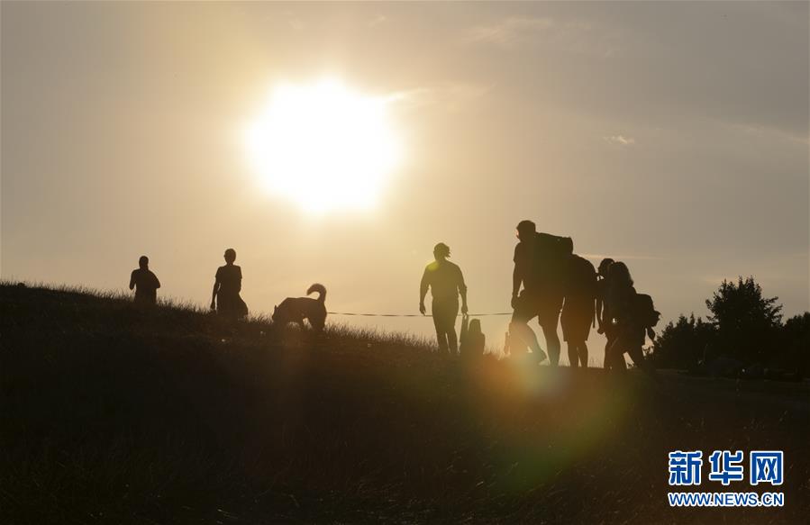 （新華全媒頭條&middot;圖文互動(dòng)）（15）高溫&ldquo;烤&rdquo;驗(yàn)四大洲 熱&ldquo;火&rdquo;還要燒多久