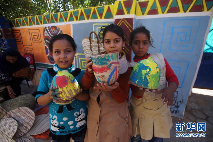 （國際&middot;圖文互動）（4）通訊：埃及傳統(tǒng)陶藝村煥發(fā)現(xiàn)代魅力