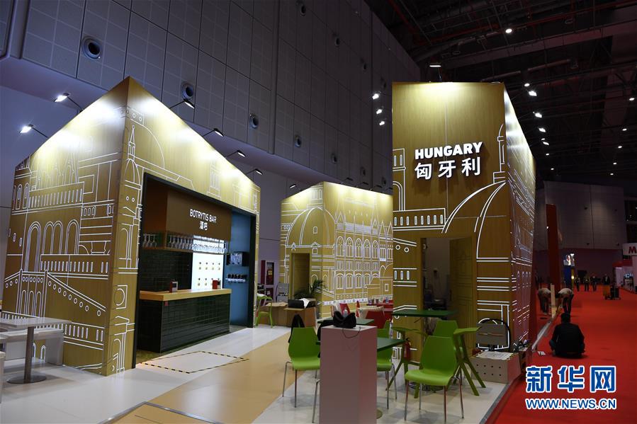 （新華全媒頭條&middot;圖文互動(dòng)）（3）人間正道 浩蕩前行&mdash;&mdash;習(xí)近平主席出席首屆中國國際進(jìn)口博覽會(huì)紀(jì)實(shí)