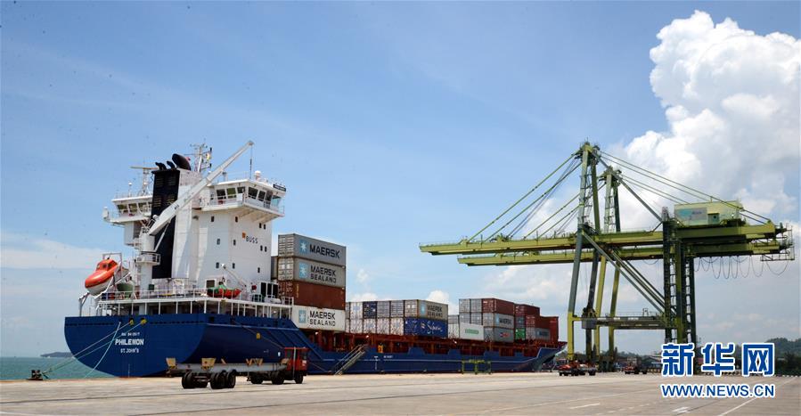 （新華全媒頭條&middot;圖文互動）（6）特稿：深化周邊友好　共促亞太繁榮&mdash;&mdash;寫在習近平主席出席亞太經(jīng)合組織第二十六次領導人非正式會議，對巴布亞新幾內(nèi)亞、文萊和菲律賓進行國事訪問并在巴新同建交太平洋島國領導人會晤之際