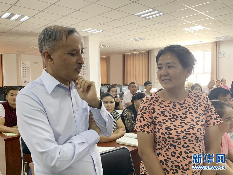 （圖文互動）（2）多國駐華使節(jié)參訪新疆：中國反恐、去極端化經(jīng)驗值得學(xué)習(xí)借鑒