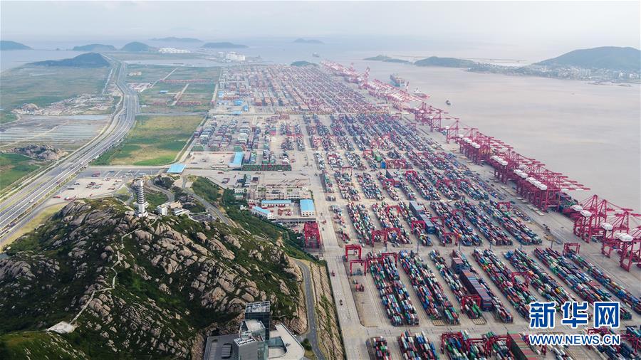 （新華全媒頭條&middot;第二屆進(jìn)博會(huì)&middot;圖文互動(dòng)）（8）進(jìn)博之光輝耀世界 &mdash;&mdash;寫在第二屆中國(guó)國(guó)際進(jìn)口博覽會(huì)開幕之際