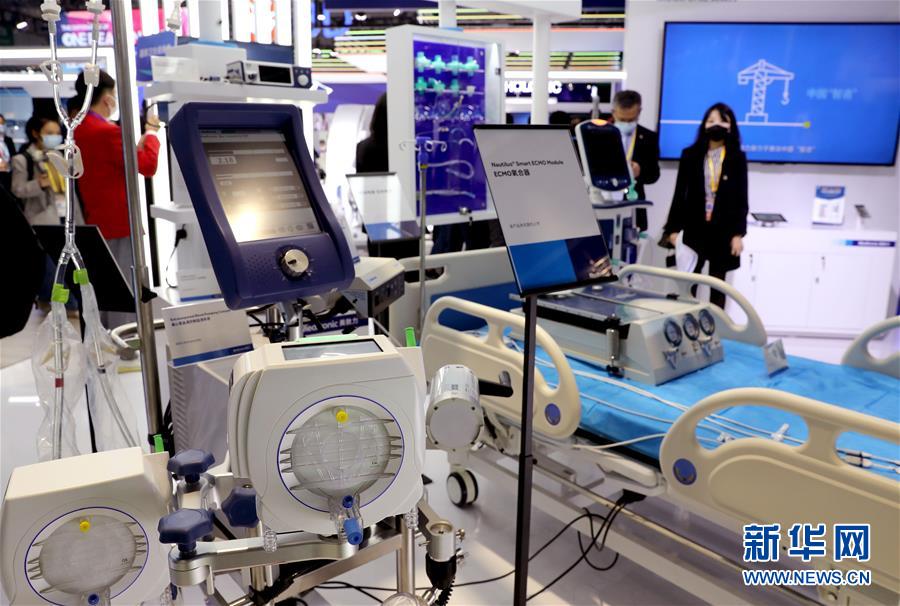 （第三屆進博會&middot;圖文互動）（10）新疫苗、新療法，進博會最&ldquo;火爆&rdquo;展區(qū)見聞