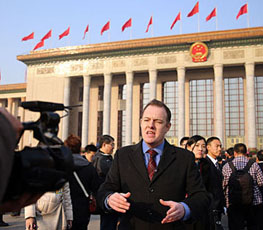 中國(guó)兩會(huì) 老外們都關(guān)注什么？